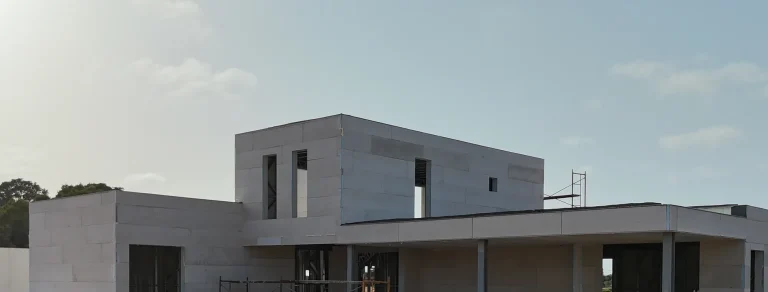 Vivienda Steel Frame con la envolvente terminada