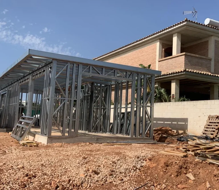 Estructura Steel Frame de perfiles de acero conformados en frío