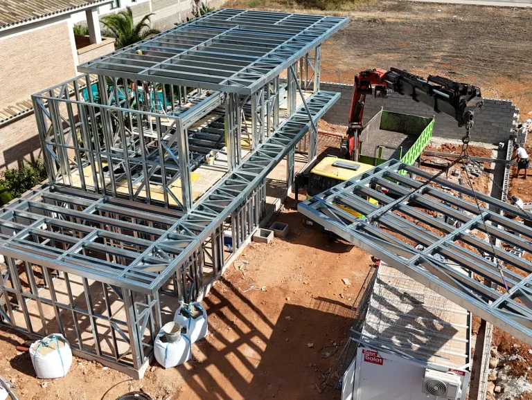 Muros, forjados y cubiertas trabajando como un único sistema estructural
